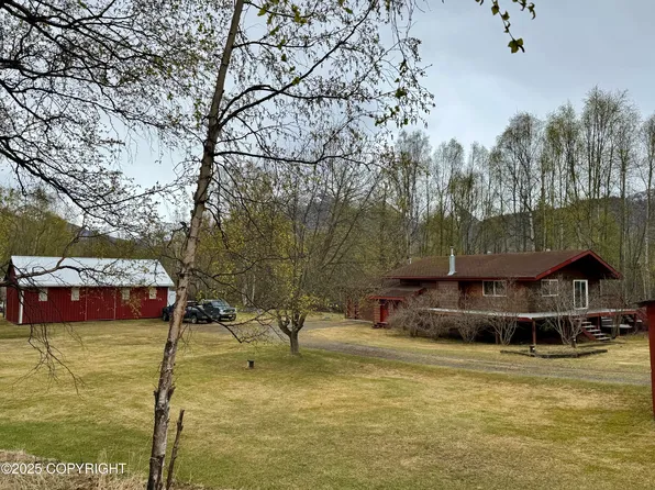 20109 Upper Bowery Ln, Chugiak, AK 99567