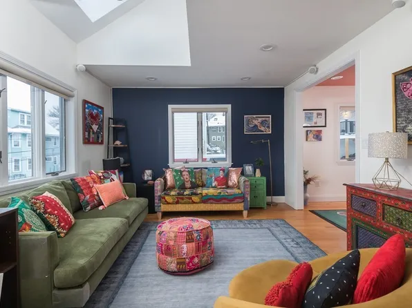 33-33 Appleton St #A, Arlington, MA 02476