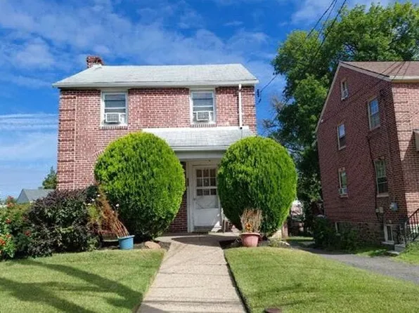 730 Eggleston Cir, Sharon Hill, PA 19079