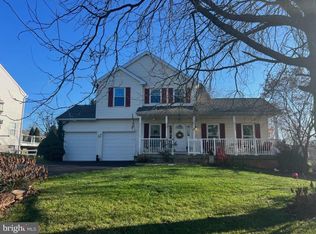 62 Malsby Dr, Royersford, PA 19468