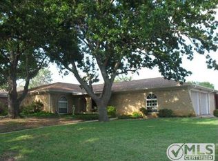 7508 Red Oak St, North Richland Hills, TX 76182