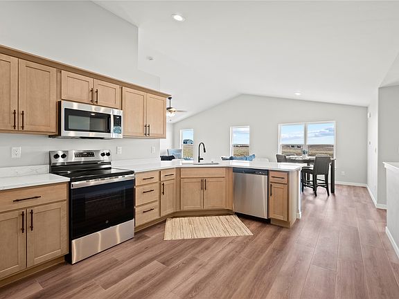 4th image of 3930 Quail Trail Dr