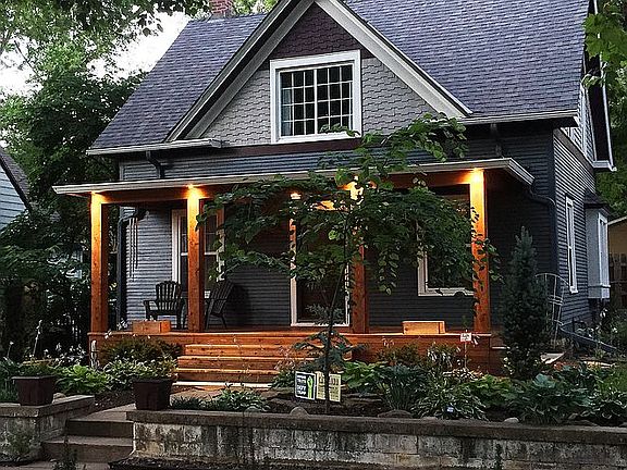5th image of 4215 Bell St