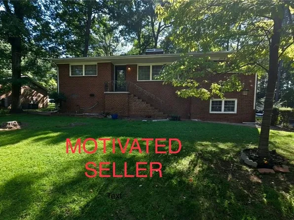 104 Oak Ln, Randleman, NC 27317