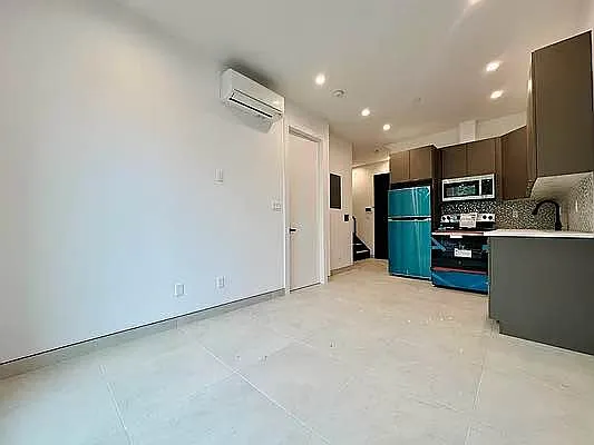 Rented by GROOME REALTY LLC | media 2