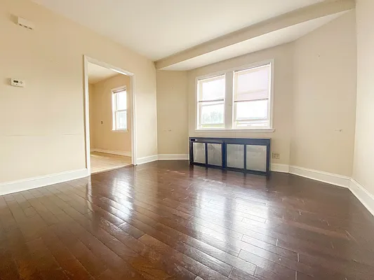 Rented by RealTegrity NY LLC | media 9