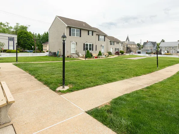 10 Terry Ct, Downingtown, PA 19335