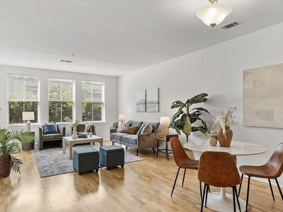 3 Harvest Dr #106, North Andover, MA, 01845