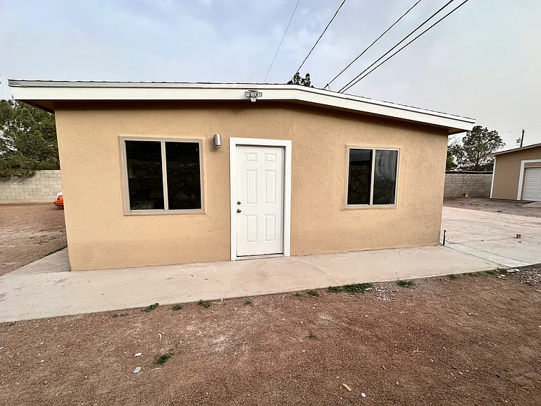 9256 Roseway Dr #B — Photo 10