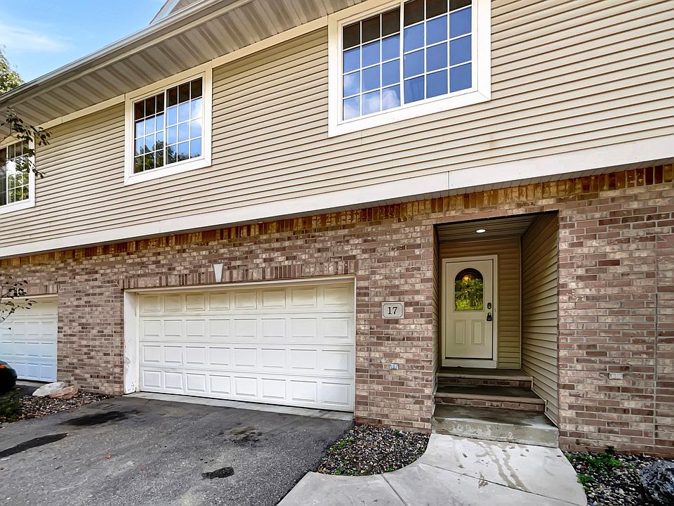 1st image of 17 Garden Dr