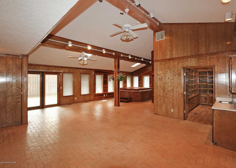 1st image of 3714 Montague Dr