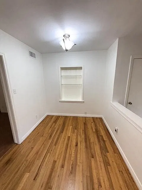 3 bed, 1.5 bath, 1338 sqft, $1,500 — Photo 2