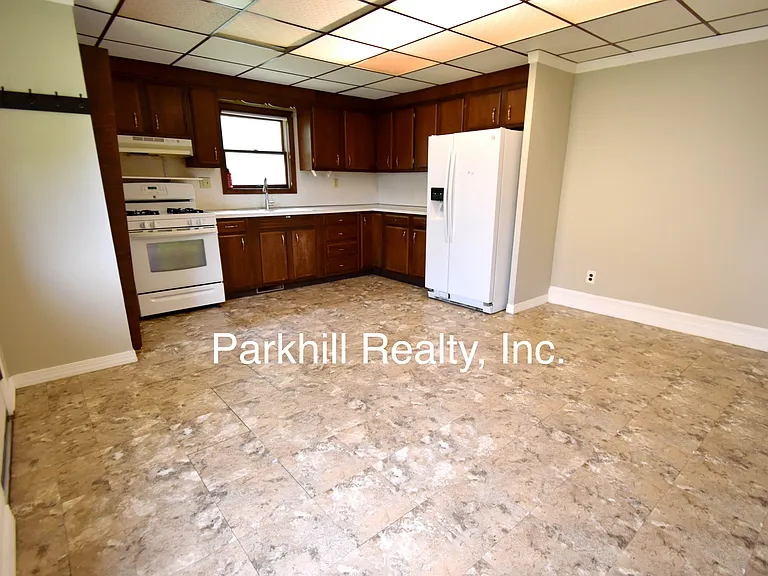 824 William St — Photo 4