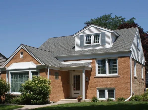 5330 Conrad St, Skokie, IL 60077