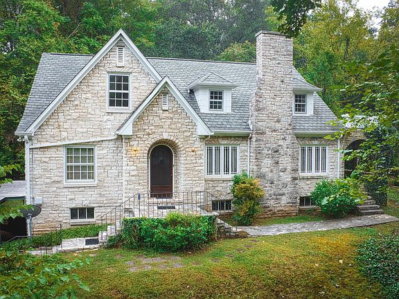 3rd image of 4712 Gwinfield Dr
