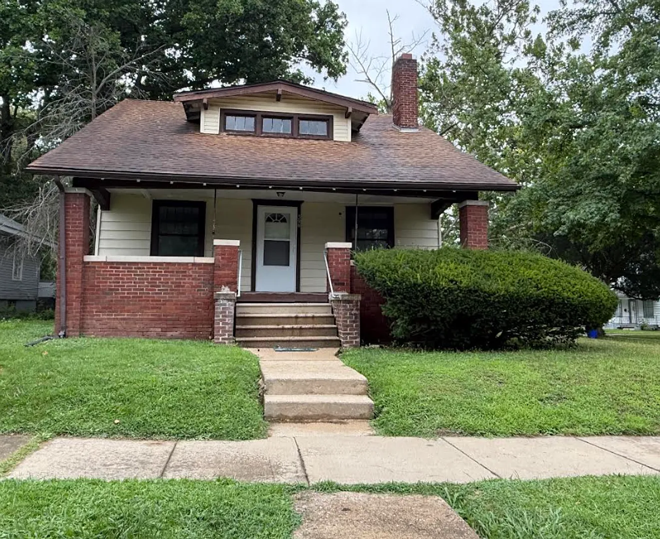 Charming West End 1.5-Story Home on a Corner Lot! — Photo 1