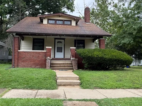 396 S McClellan Ave, Decatur, IL 62522