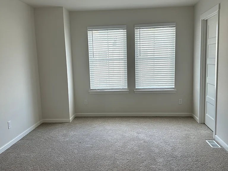 12112 127th Avenue Ct E — Photo 10