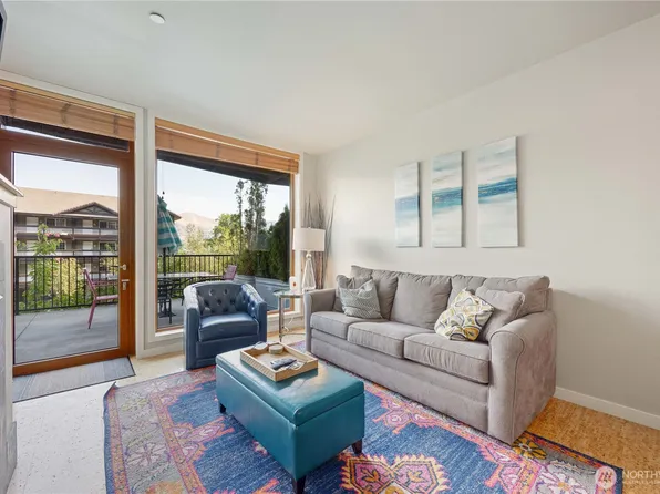 2220 W Woodin Avenue #106, Chelan, WA 98816
