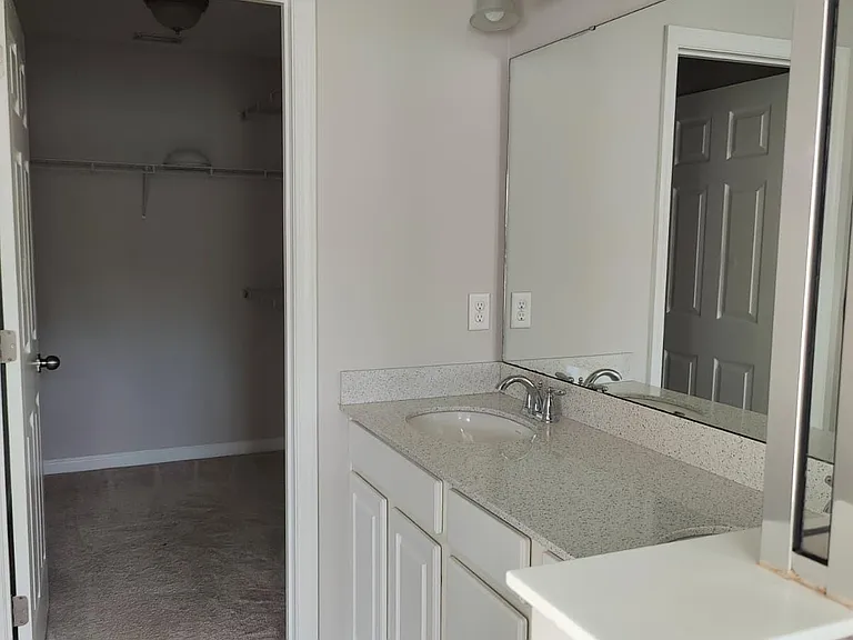 534 Richmond Dr — Photo 22