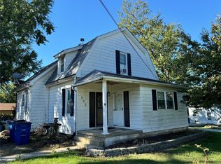 202 S 2nd St, O'Fallon, IL 62269