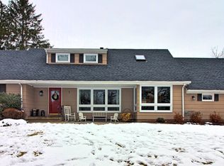 41 Pheasant Hill Dr, Far Hills, NJ 07931