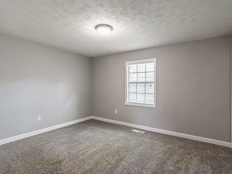 941 Belvedere Dr — Photo 11