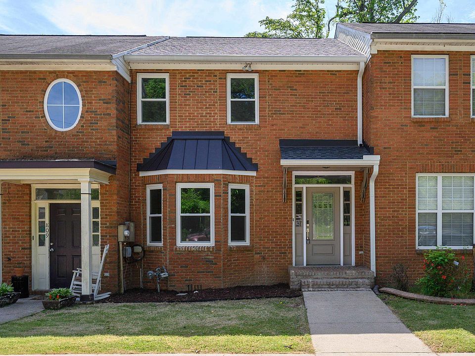 1st image of 811 1st Ave
