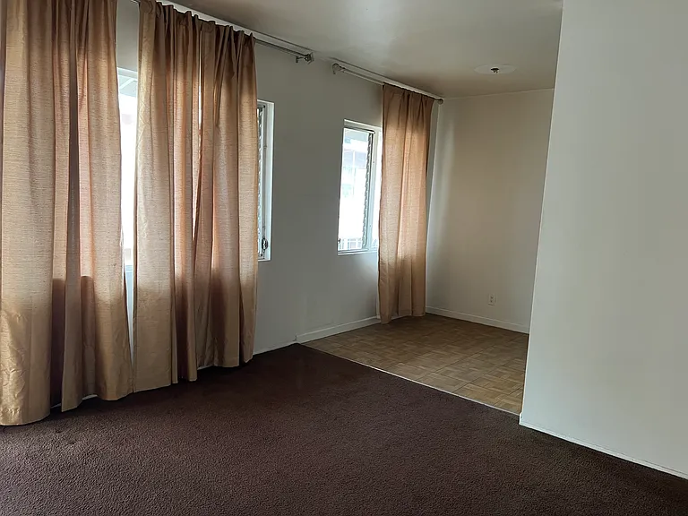 1372 N Serrano Ave #8 — Photo 1