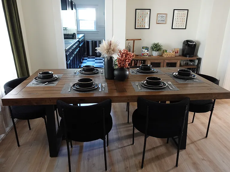 1780 N Marengo Ave — Photo 19