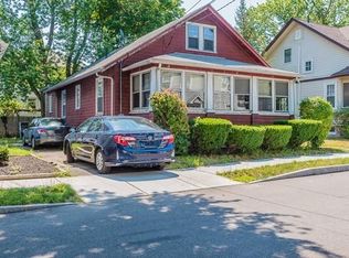 69 Hamilton St, Quincy, MA 02170