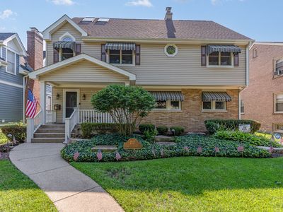 117 N Walnut St, Elmhurst, IL, 60126