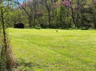 900 E Walker Rd, Rogers, AR 72756