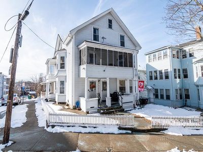 125-127 Elm St, Woonsocket, RI, 02895
