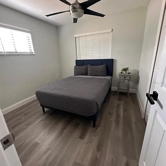 802 Gregory Ln — Photo 15
