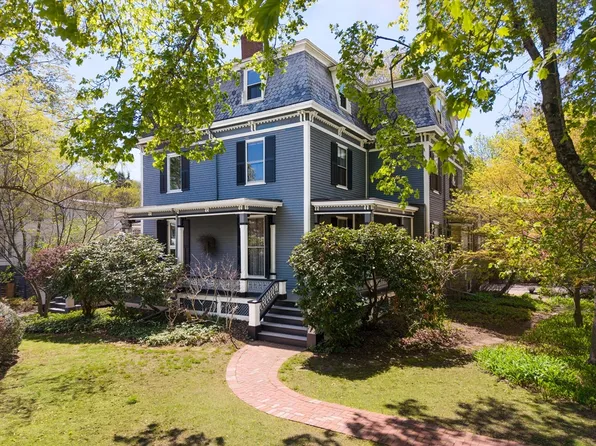135 Langley Rd, Newton, MA 02459
