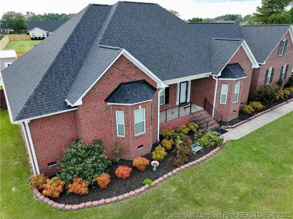 104 Louise Dr, Raeford, NC 28376