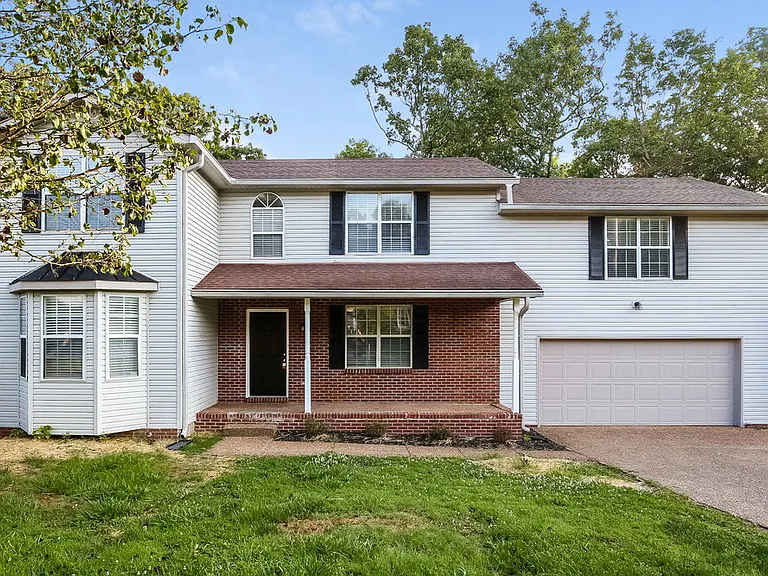 5921 Belle Oaks Pl — Photo 1