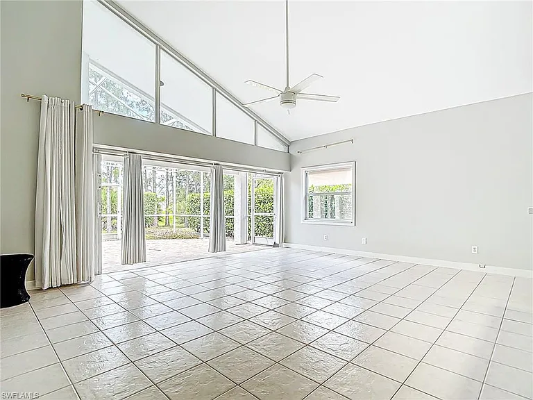 351 Pindo Palm Dr — Photo 11