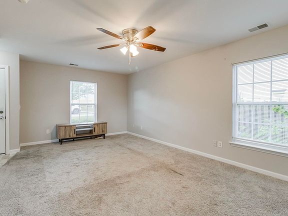 3rd image of 164 Foley Ln