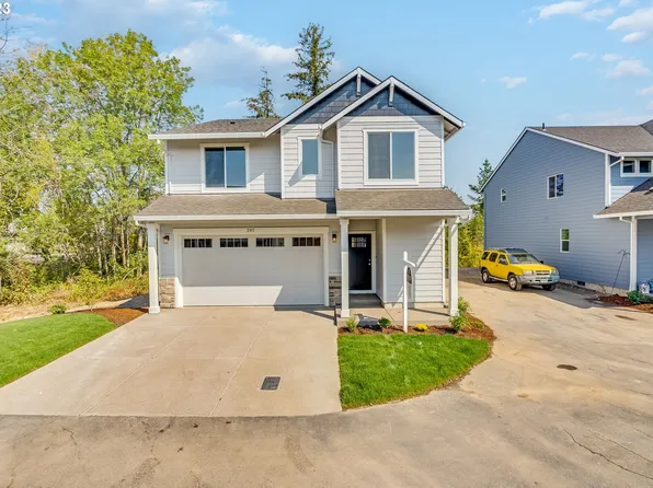 397 S 8th St, Carlton, OR 97111