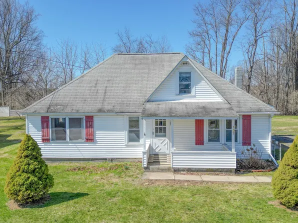 107 County Route 22, Johnson, NY 10933