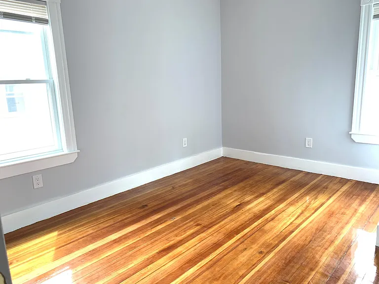 34 Ibbetson St #2 — Photo 7