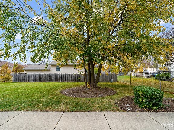 4th image of 1320 Ironwood Ct Unit B