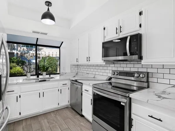 188 Bronze Way, Vista, CA 92083