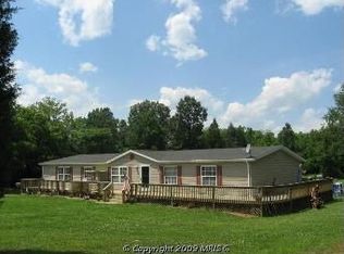 1019 Summit Point Rd, Summit Point, WV 25446