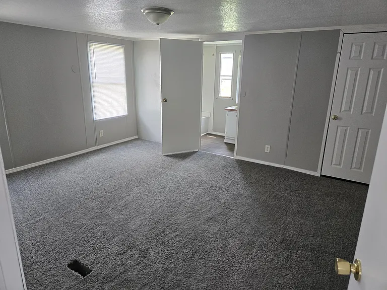 Oak Creek Estates MHC — Photo 95