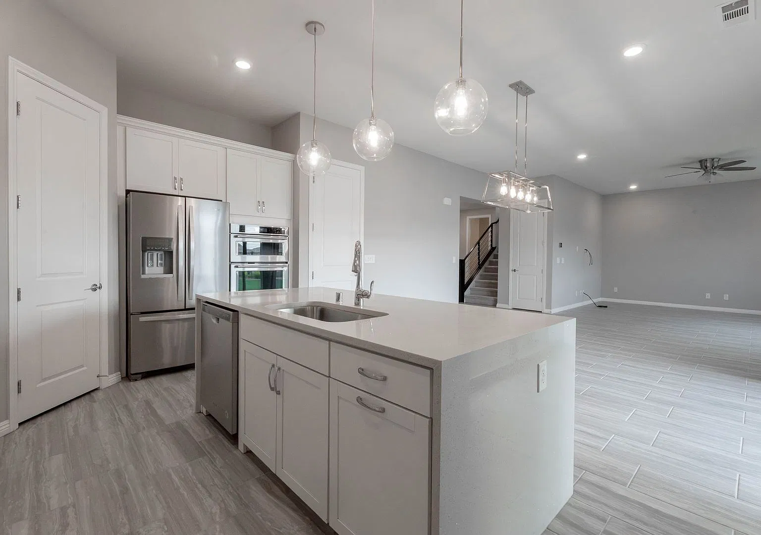 12385 Valley Chase Avenue, Las Vegas, Nevada 89138 — Photo 3