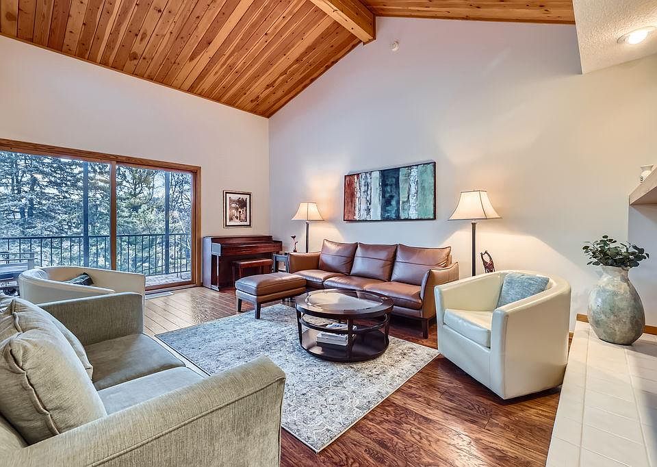 1st image of 6105 Lincoln Dr APT 339