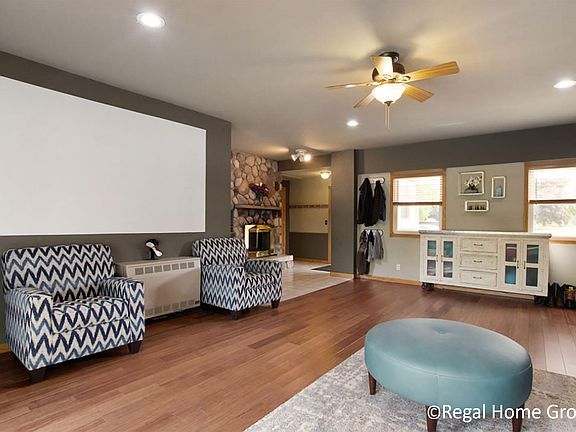 3rd image of 7921 Cottonwood Dr